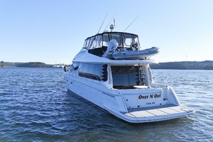Photo 7241941 for 2001 Carver 570 Voyager Pilothouse Over And Out 