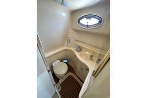 34ft Sea Ray Yacht For Sale