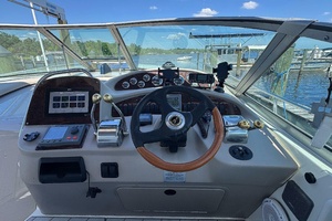 34ft Sea Ray Yacht For Sale