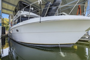 Summer Place 42ft Carver Yacht For Sale
