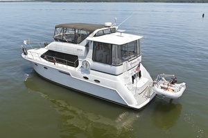 Summer Place 42ft Carver Yacht For Sale