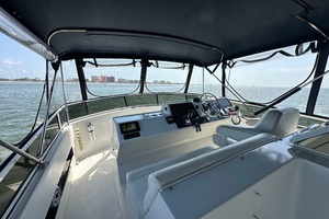 42ft Carver Yacht For Sale