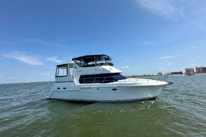 42ft Carver Yacht For Sale