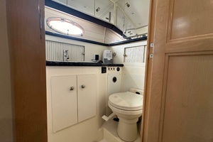 42ft Carver Yacht For Sale