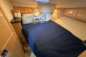 42ft Carver Yacht For Sale