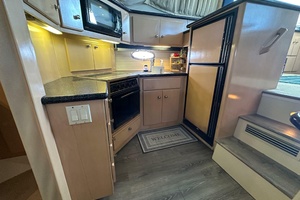 42ft Carver Yacht For Sale