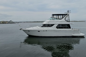 45ft Carver Yacht For Sale
