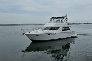 45ft Carver Yacht For Sale