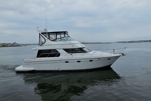 45ft Carver Yacht For Sale