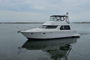 45ft Carver Yacht For Sale