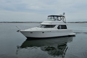 45ft Carver Yacht For Sale