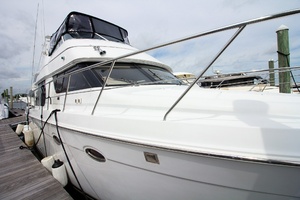 45ft Carver Yacht For Sale