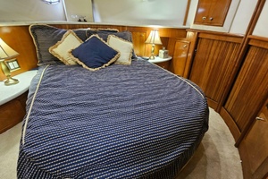 45ft Carver Yacht For Sale