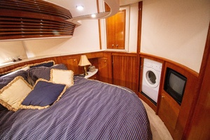 45ft Carver Yacht For Sale