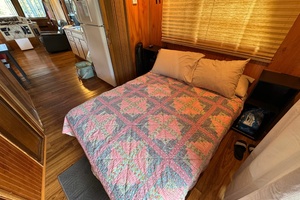 Aqua Holic III 47ft Gibson Yacht For Sale