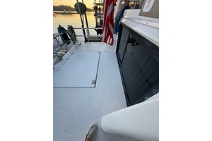 Fluid Decision 50ft Gibson Yacht For Sale