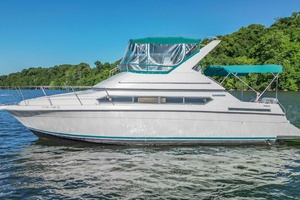 Stephanie s Delight 38ft Carver Yacht For Sale