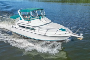 Stephanie s Delight 38ft Carver Yacht For Sale