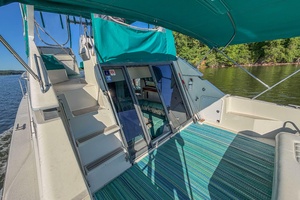 Stephanie s Delight 38ft Carver Yacht For Sale