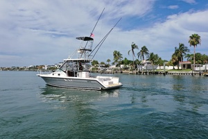 Island Girl 30ft Luhrs Yacht For Sale