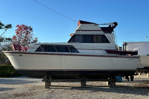 32ft Marinette Yacht For Sale