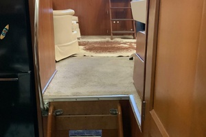 WEY PASS DUE III 41ft Hatteras Yacht For Sale