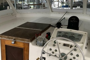 WEY PASS DUE III 41ft Hatteras Yacht For Sale