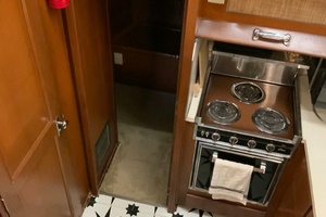 WEY PASS DUE III 41ft Hatteras Yacht For Sale