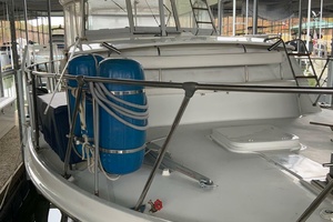 WEY PASS DUE III 41ft Hatteras Yacht For Sale