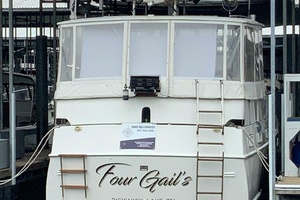 WEY PASS DUE III 41ft Hatteras Yacht For Sale