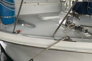WEY PASS DUE III 41ft Hatteras Yacht For Sale