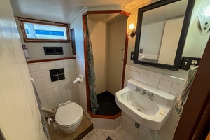Hi Lady 60ft Burger Yacht For Sale