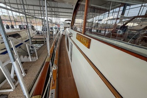 Hi Lady 60ft Burger Yacht For Sale