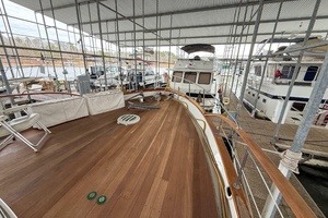 Hi Lady 60ft Burger Yacht For Sale