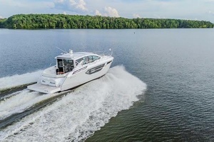 43FT (13M) CRUISERS YACHTS