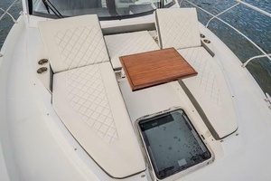 43FT (13M) CRUISERS YACHTS