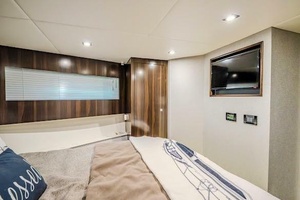 43FT (13M) CRUISERS YACHTS
