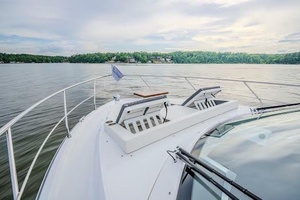 43FT (13M) CRUISERS YACHTS