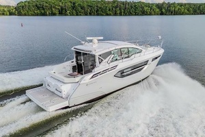 43ft Cruisers Yachts Yacht For Sale