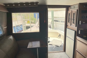 SLOW M OCEAN 36ft Hatteras Yacht For Sale