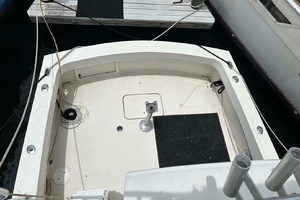 SLOW M OCEAN 36ft Hatteras Yacht For Sale