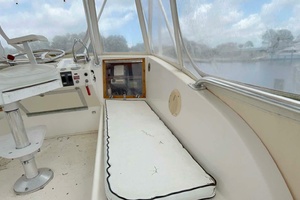 SLOW M OCEAN 36ft Hatteras Yacht For Sale