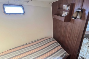 SLOW M OCEAN 36ft Hatteras Yacht For Sale