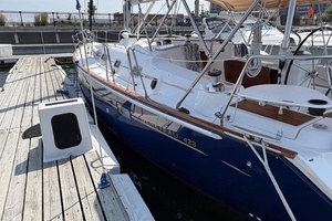 Adagio 42ft Beneteau Yacht For Sale