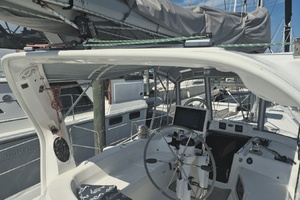 Paws  amp  Chill 42ft Hunter Yacht For Sale