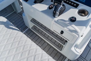26ft Barker Boatworks Yacht For Sale