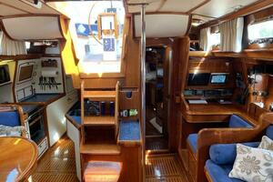 BRISE DE MER 53ft Little Harbor Yacht For Sale
