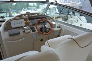 31ft Sea Ray Yacht For Sale