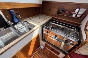 REDHEAD 40ft Hinckley Yacht For Sale