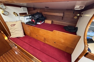REDHEAD 40ft Hinckley Yacht For Sale